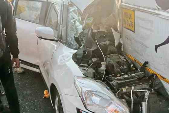 freak accident involving five vehicles at Chandnapuri Ghat