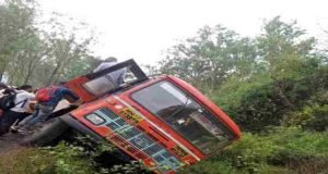 Latest News Accident sangamner kasara bus