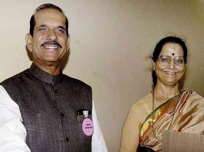 Shiv Sena leader former Chief Minister Manohar Joshi's wife Anagha passes away