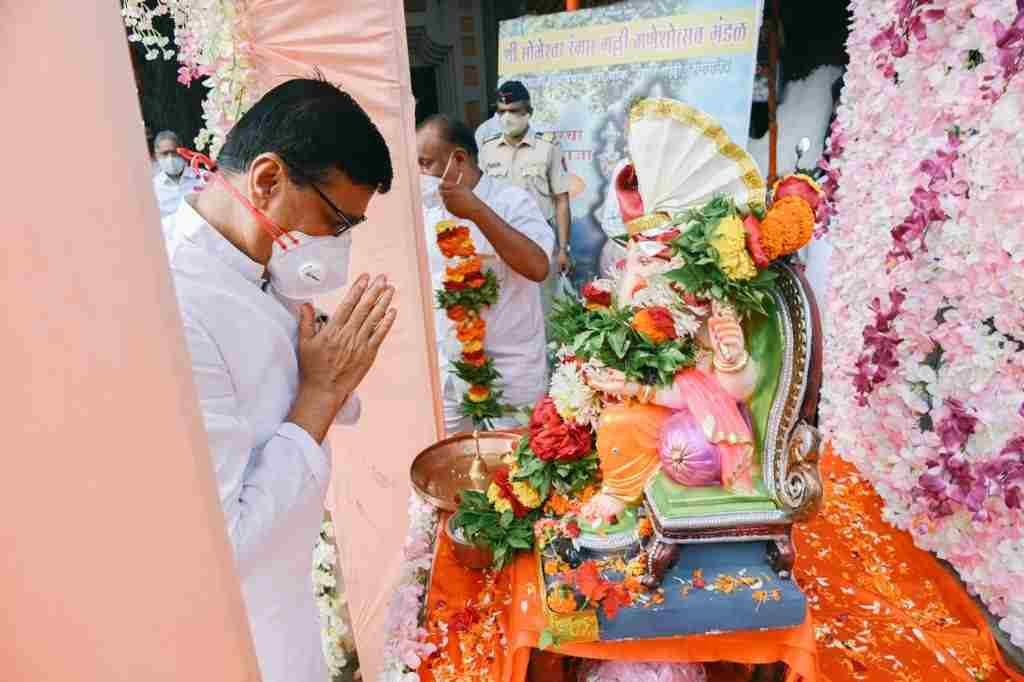 Sangamner Ganpati Aarti at the hands of Revenue Minister Balasaheb Thorat