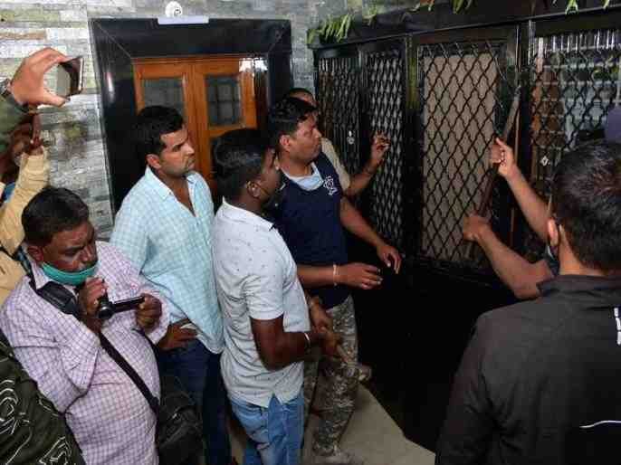Ahmednagar Breaking broke down the door of the bungalow and arrested him 