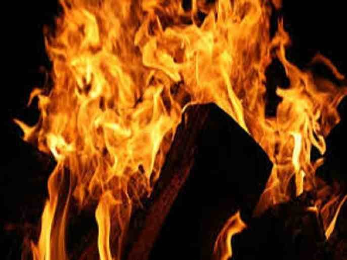 Sangamnner Attempt to set himself on fire by pouring kerosene on his body on the premises