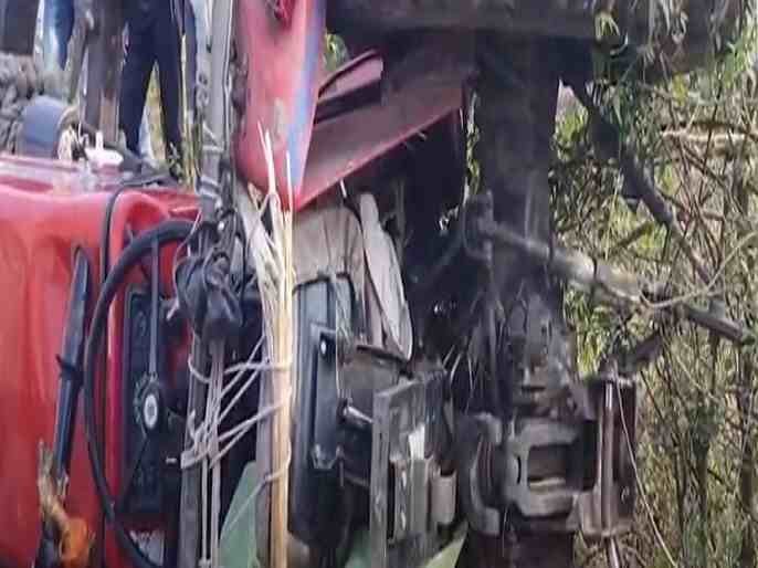 Accident News tractor overturns at Unchakhadak in Akole taluka