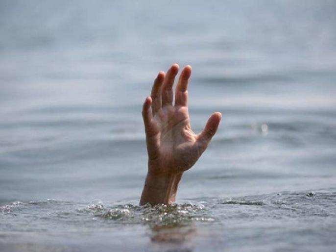 youth fell into a well and died in Sangamner taluka