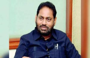 Farmers demand resignation of energy minister Nitin Raut