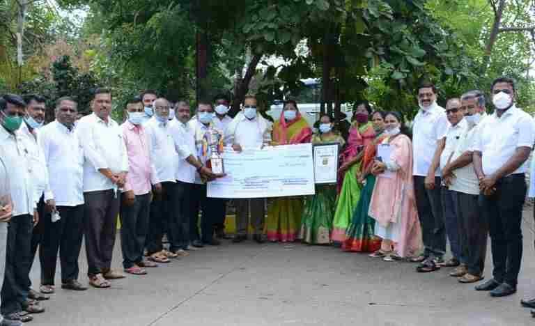 50 lakh award announced for loni Budruk  Gram Panchayat