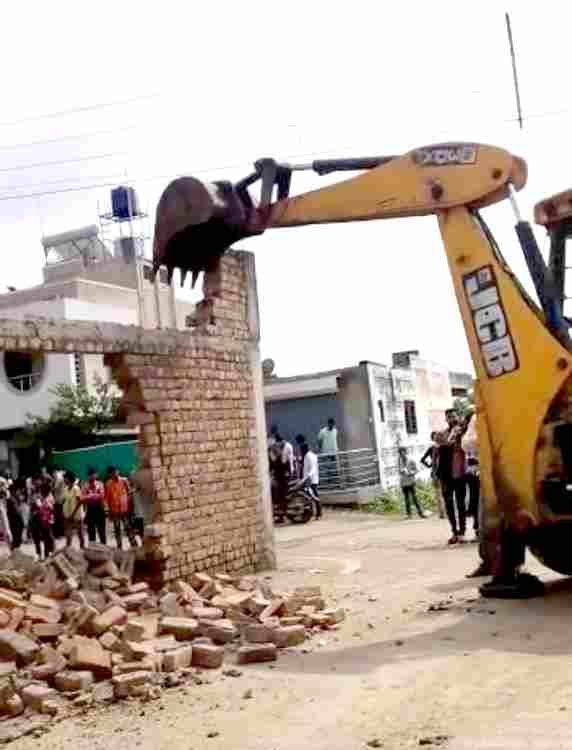 Five slaughterhouses demolished due to agitation in Sangamner