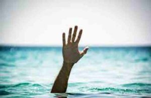 angamner Fisherman dies after boat capsizes in lake