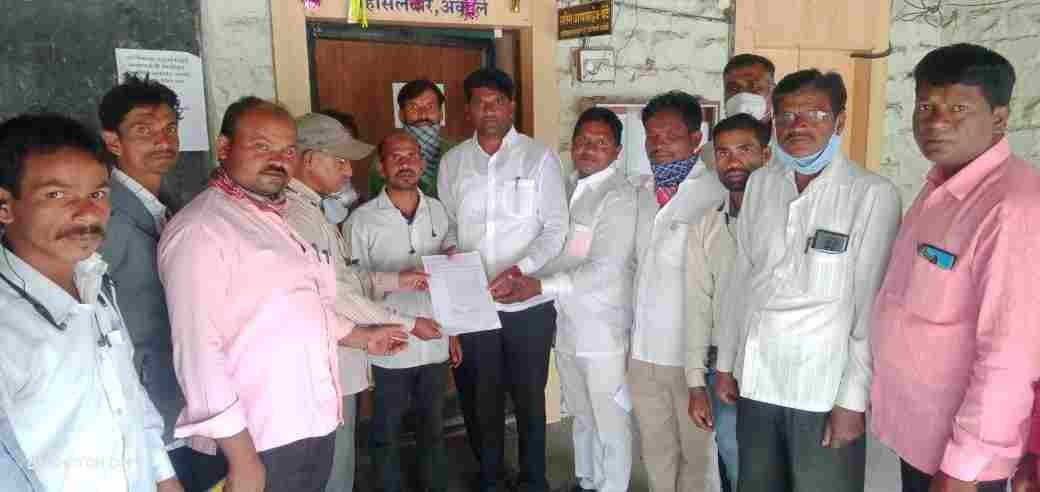 Ahmednagar Akole Provide immediate financial assistance to the affected farmers 
