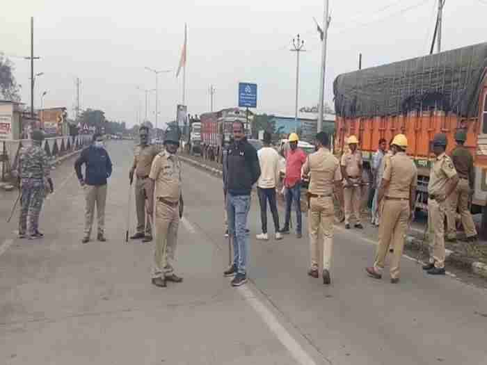 Ahmednagar Tension over flag hoisting