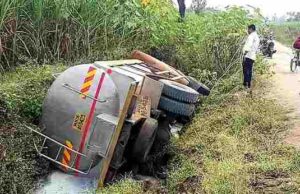 Milk tanker Accident in Rahuri 