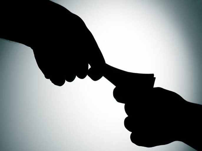 Ahmednagar Two MSEDCL employees arrested for taking bribe