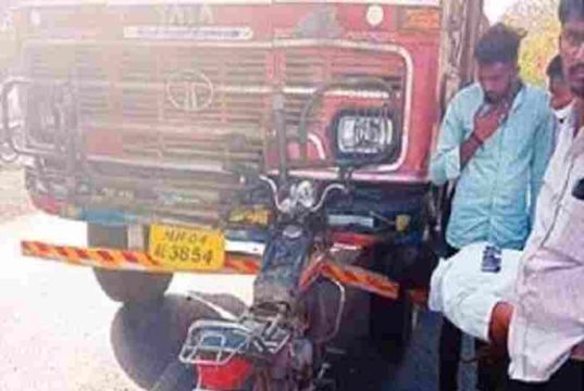 Accident Two killed in truck-bike collision