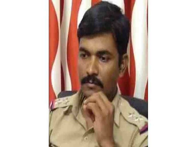 Police sub-inspector caught taking Rs 1 lakh bribe