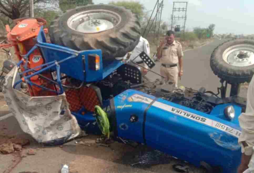 Sangamner Accident One killed in tractor overturn