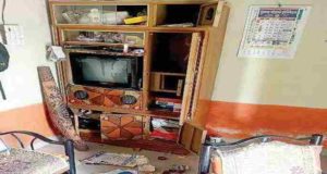 House burglary in broad daylight, 1 lakh 40 thousand theft