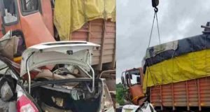 accident between Swift car and Eicher Tempo, 6 killed in same family