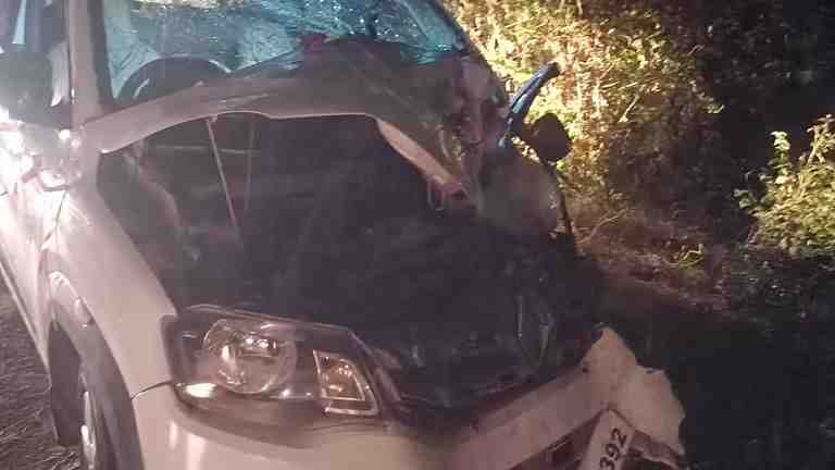 Accident daughter died after the car hit a tree