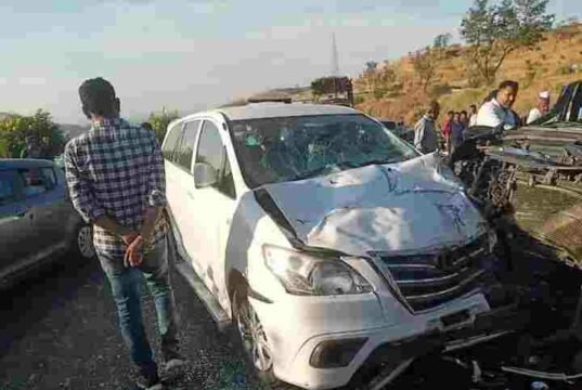 Car accident in ghat on Nashik Pune highway, five students died