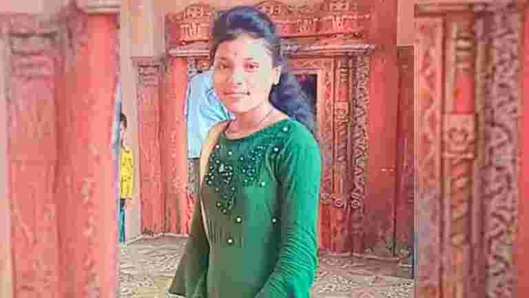 epressed girl committed suicide by hanging herself from a fan in her house