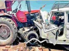 Accident as the bypass begins 6 killed in tractor-jeep collision