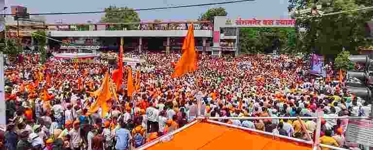 Sangamner Bhagava march, saffron atmosphere everywhere, slogans rocked the area