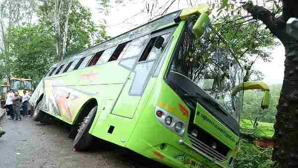 Bus narrowly escapes overturning, 45 students unharmed