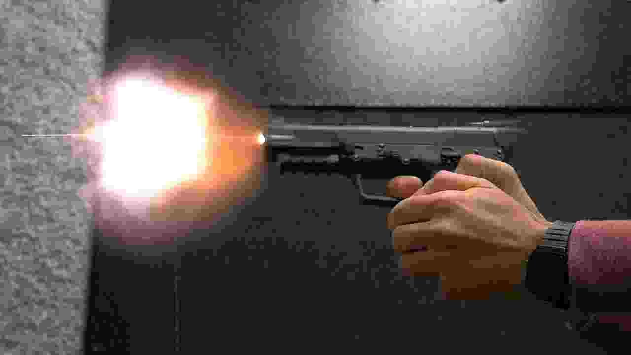 Former corporator's brother Firing and Murder his wife