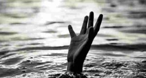 Ganesh immersion in Karjat cheeky! Four drowned, one dead