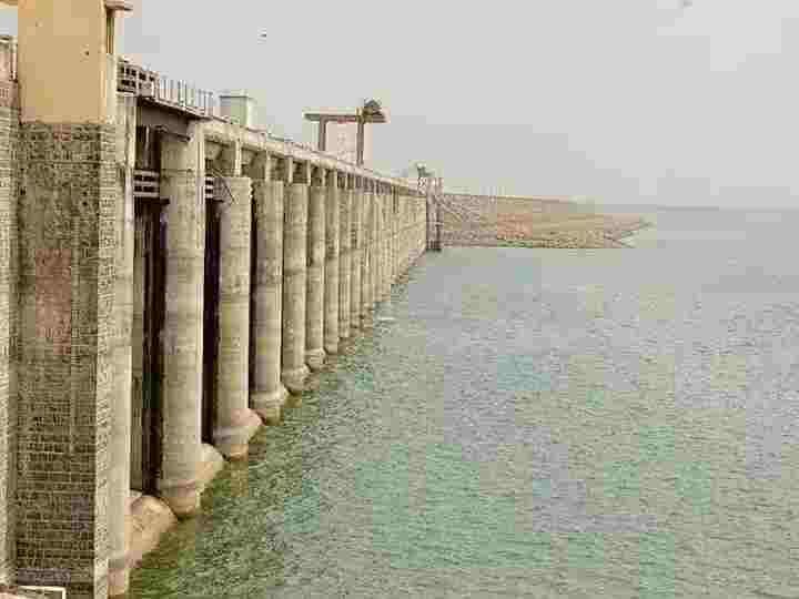 Heavy rain in Nashik district, increase in Jayakwadi dam 