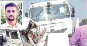 Bolero and dumper face-to-face accident, bolero driver killed on the spot