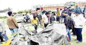 woman was crushed to death by a rickshaw when a container overturned on the Nashik-Pune Highway Accident