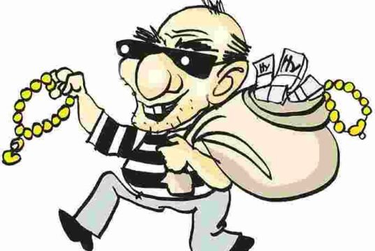 Burglary in Sangamner jewelry worth 2 lakh 35 thousand stolen