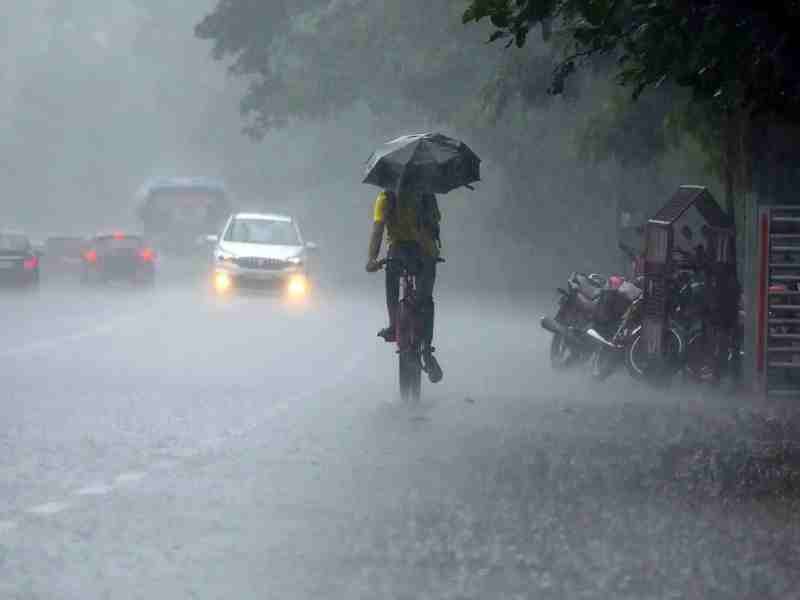 Rain warning for three days, possibility of thunderstorm with lightning