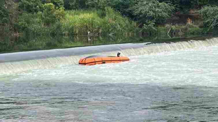 incident of SDRF team's boat capsizing in Pravara river bed, four people died