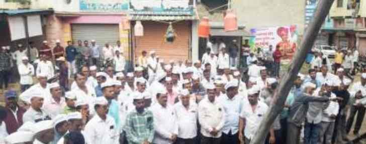 Dahi Handi movement of farmers, Kotul closed