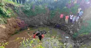 the jeep fell directly into the well, 7 people died