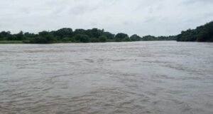 Rivers overflowing, villages on alert