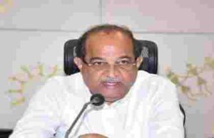 Radhakrishna Vikhe Patil spoke about the resignation of Dhananjay Munde