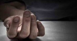 mother hanged herself with her one-year-old child