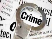College Tarunicha Molested, Tarunicha Haath Dharon