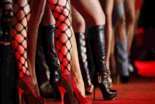 Dummy customer raid prostitutions