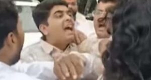 Two groups from Ahilyanagar clashed at the Shinde Sena meeting