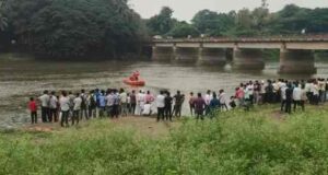 One commits suicide by jumping into Pravara river