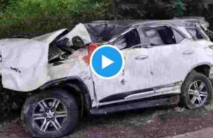 Three Sai devotees die after Fortuner overturns, one dies in a pothole in Nagar