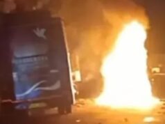 अहिल्यानगर: लक्झरी बस व कारचा भीषण अपघात, आगीत कारचालकाचा जागीच होरपळून मृत्यू accident involving a luxury bus and a car, the driver of the car died on the spot after being burnt in the fire